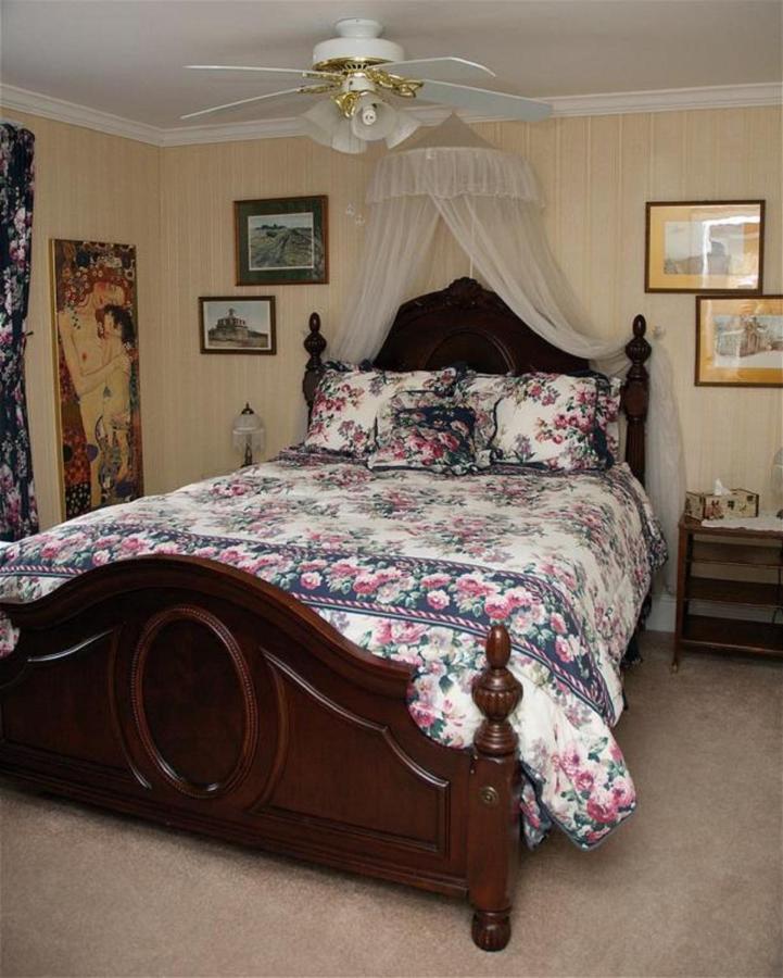 Bondy House Bed & Breakfast Bed & Breakfast 2*