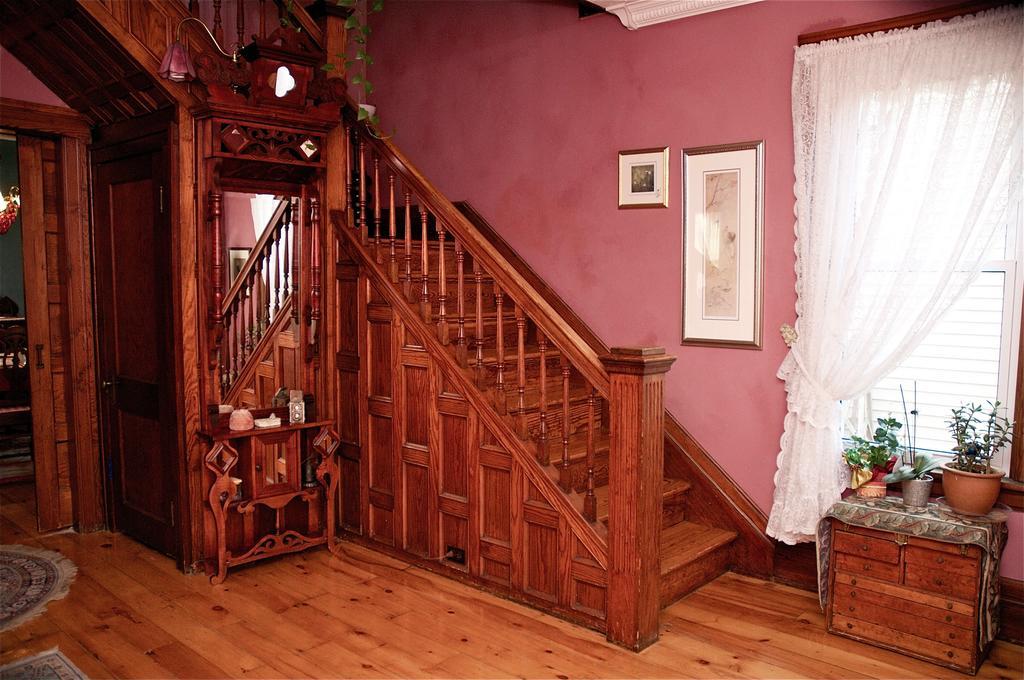 Bed & Breakfast Bondy House Bed & Breakfast 2*
